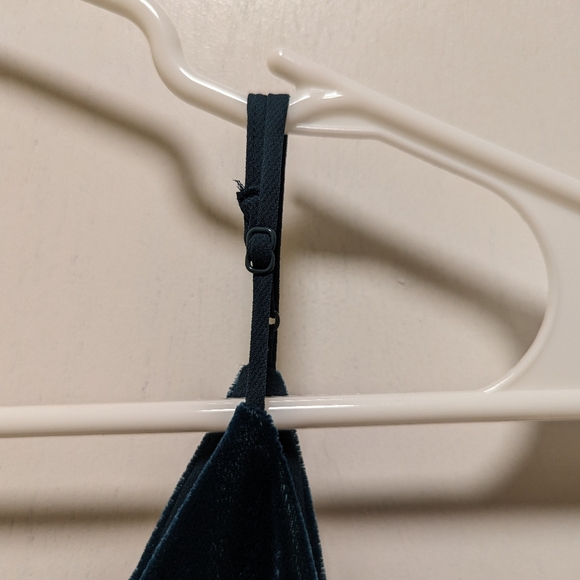 Express Dark Teal Velvet Tank top - Picture 3 of 6